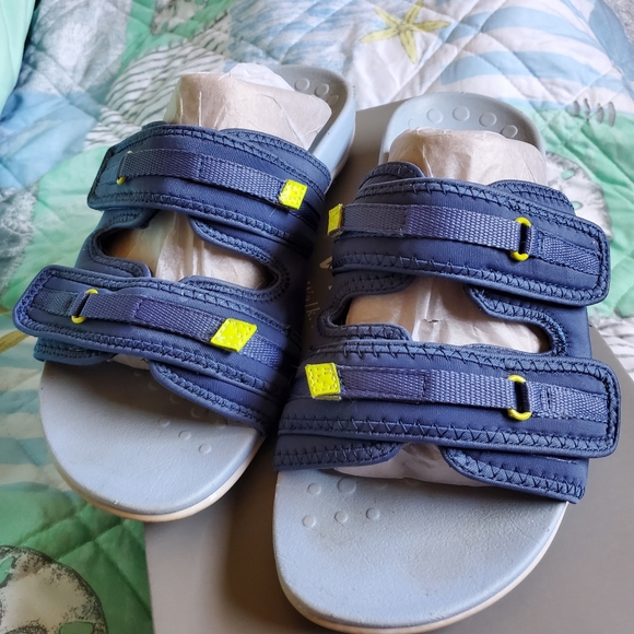 Vionic Sandals - Picture 2 of 2